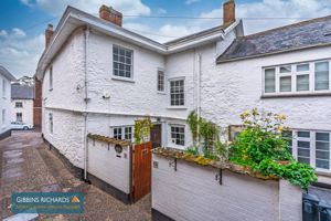 Rear- click for photo gallery